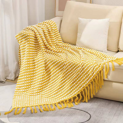 Knitted throw blanket