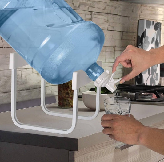 Detachable water stand and dispenser pump