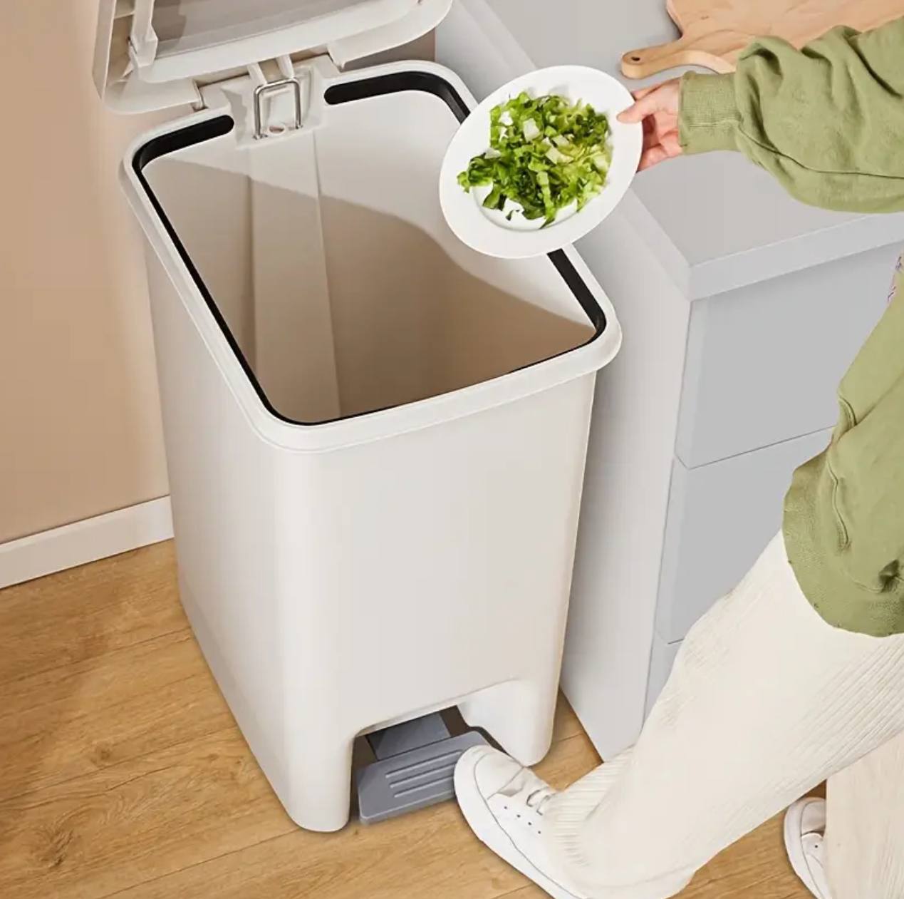 Pedal Dustbin with dual opening by foot press or hand press