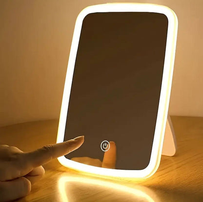 Rechargeable Travel Make Up Mirror.