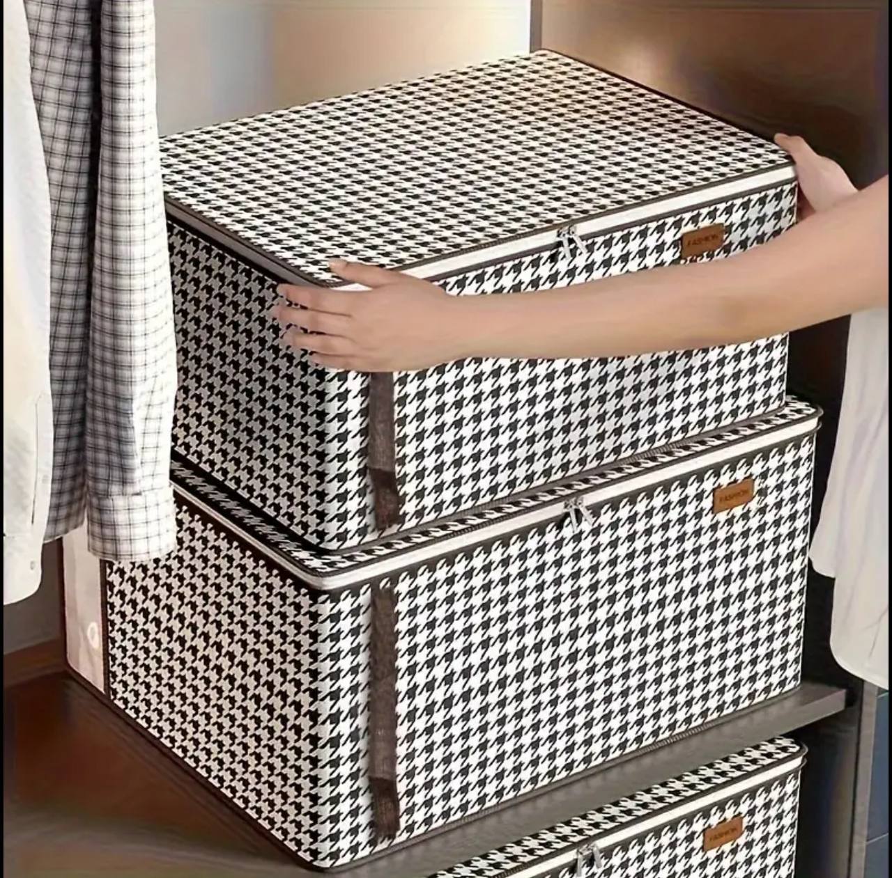 Quilt Duvet/Closet Organizer