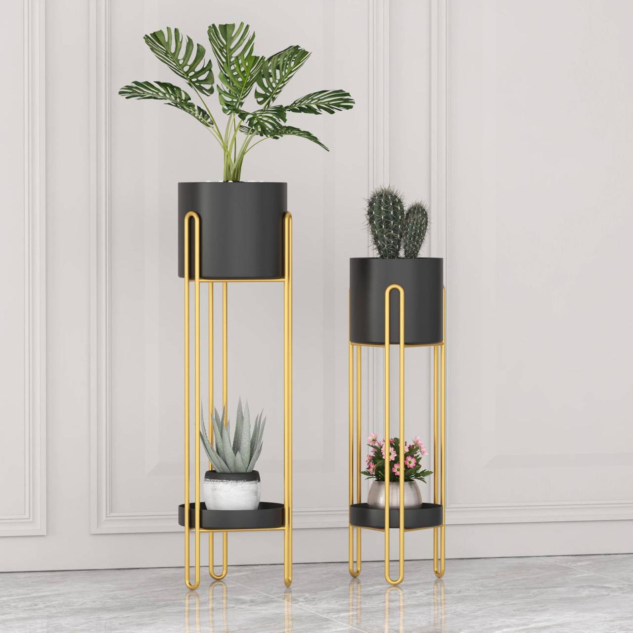 Beautiful  planters  
AvailableinWhite ,Green,Black,gold ,blue &