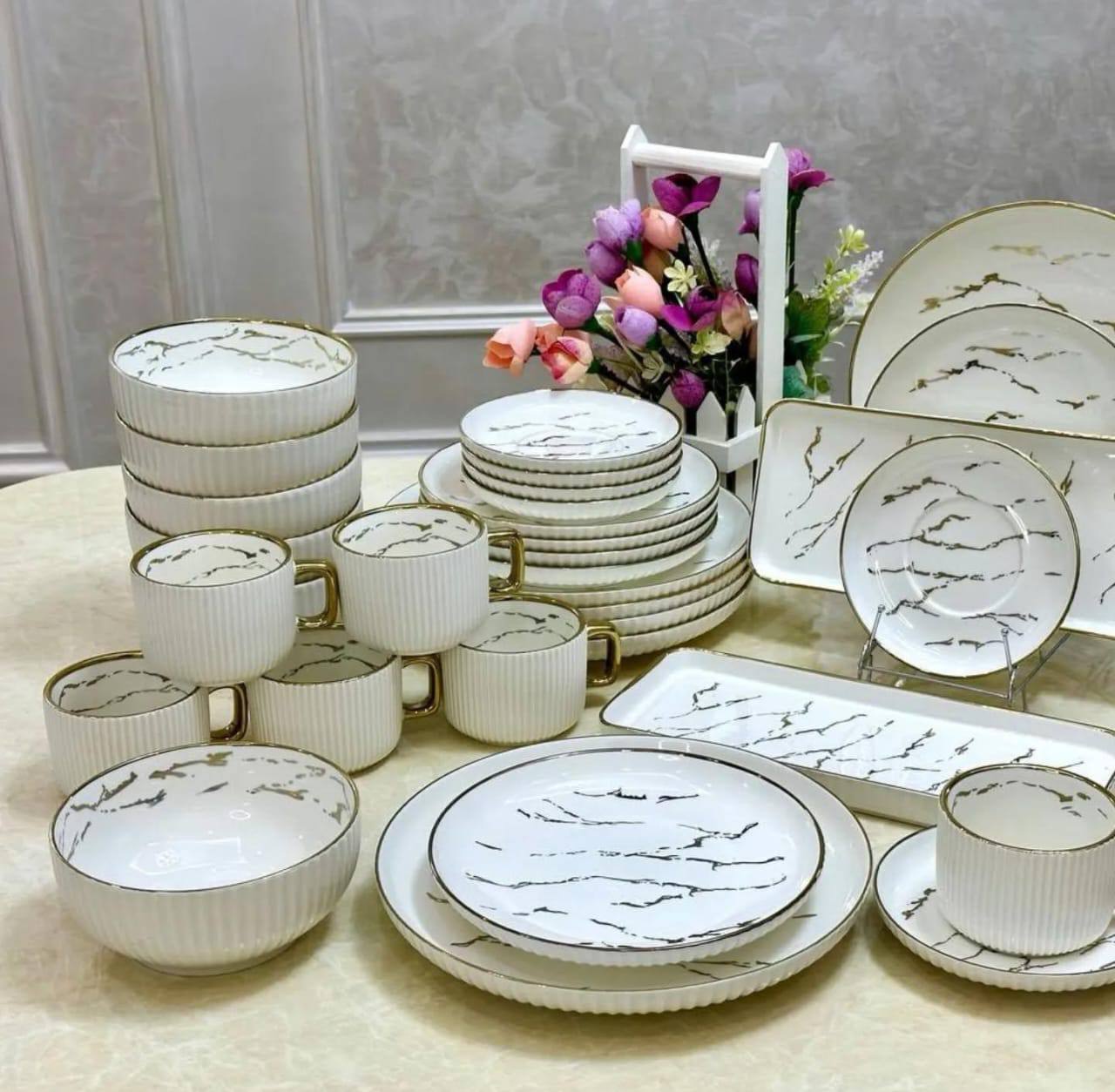 Elegant  European Porcelain Dinner set