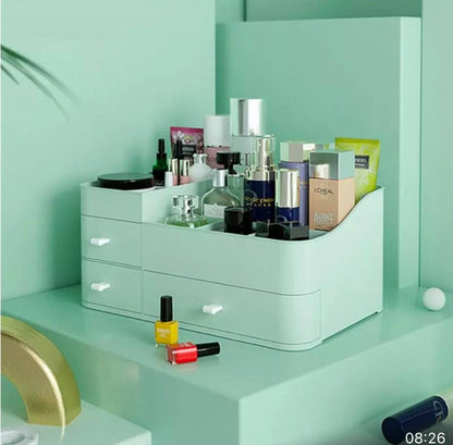 Large capacity plastic make up organizer