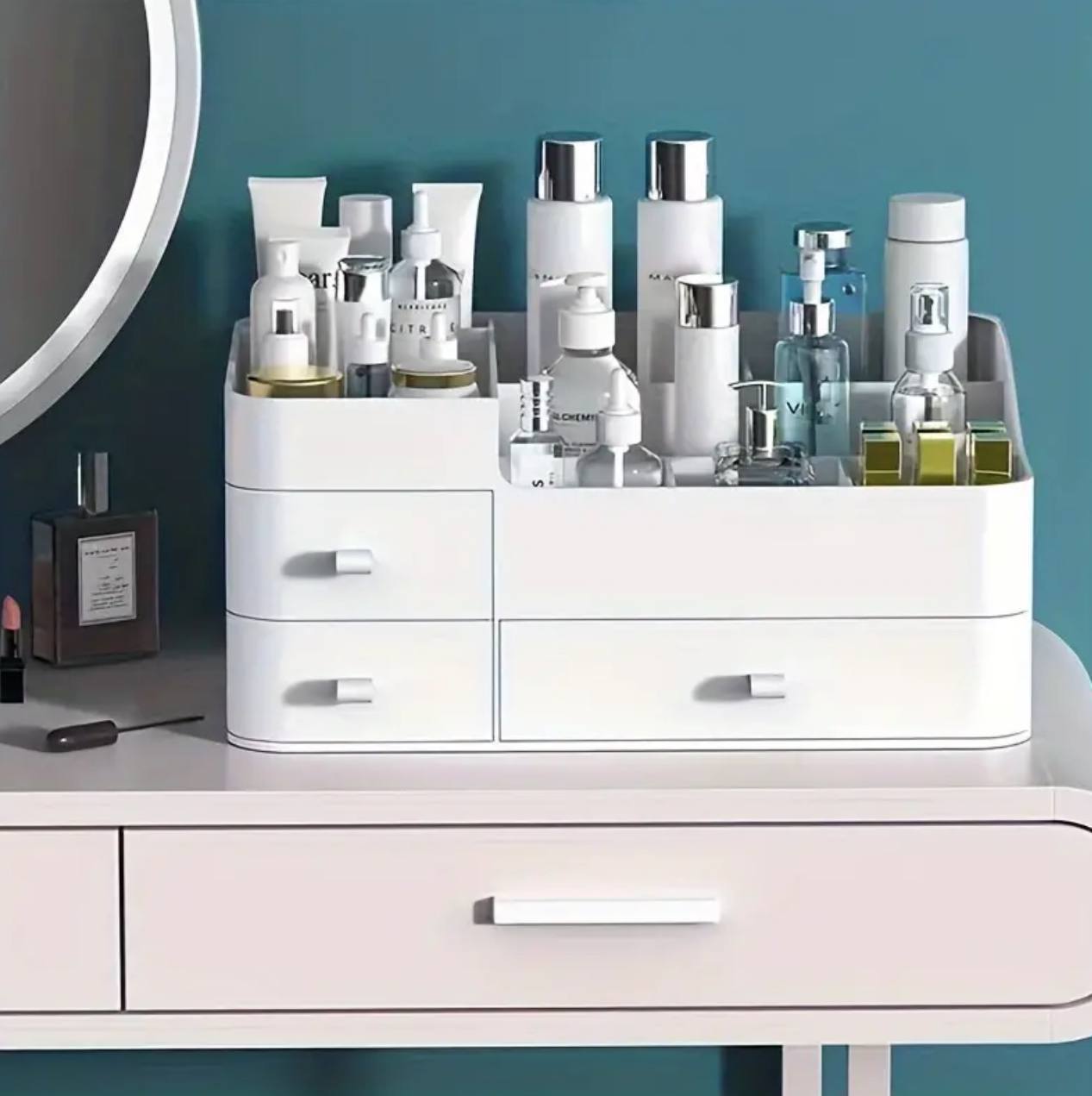 Large capacity plastic make up organizer