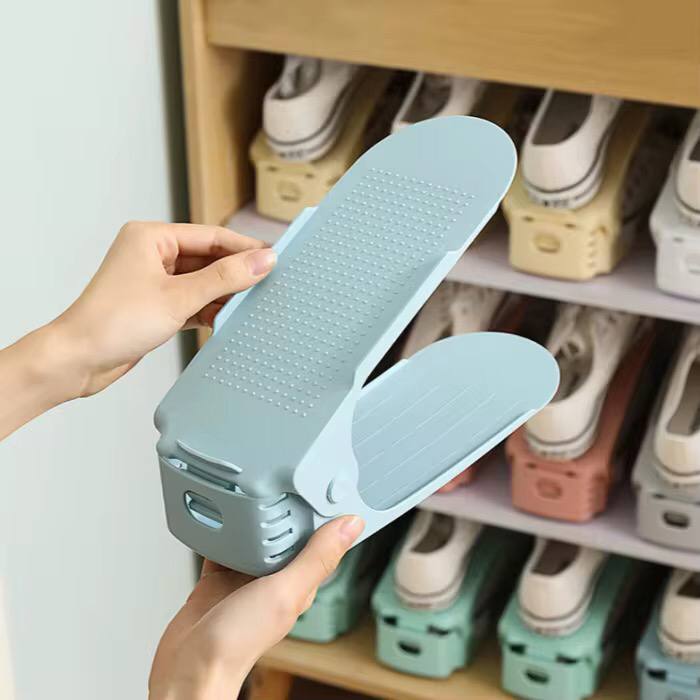 Adjustable shoe slot organizer