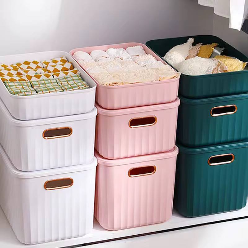 Luxury storage basket with lid