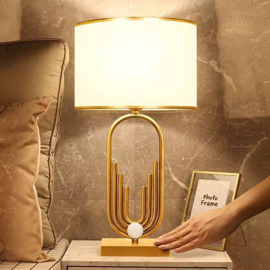Nordic Light Luxury Modern Bedroom Living Room Study Romantic Warm Decoration Desk Lamp