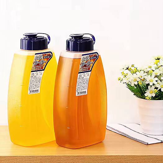 2.1L Large Capacity Imported Japanese Cold Water Bottle