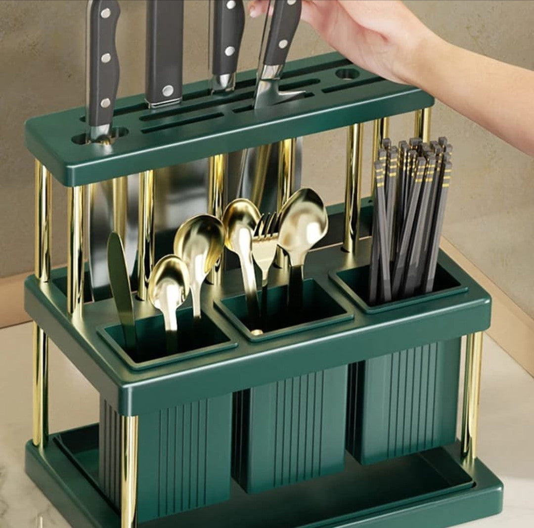 Kitchen cutlery holder