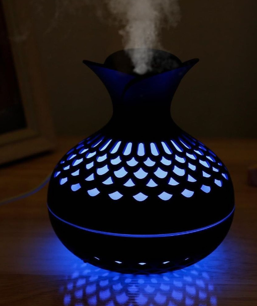 Colourful wood grain flower humidifier