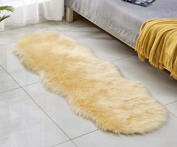 Faux fur  mat