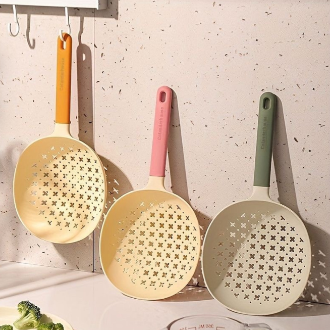 kitchen big colander