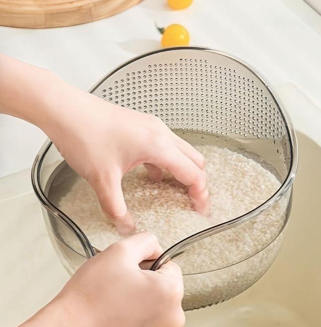 Acrylic colander