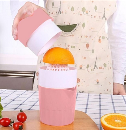 Manual juice dispenser