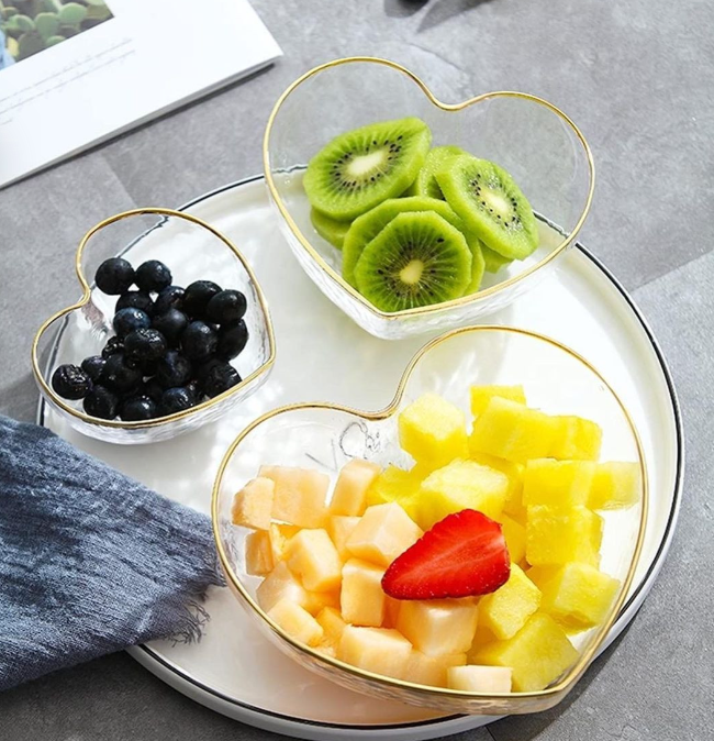 Heart-Shaped Golden Trim Hammered Pattern Glass Salad Bowl, Fruit and Dessert Bowl