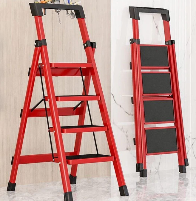 Folding ladder