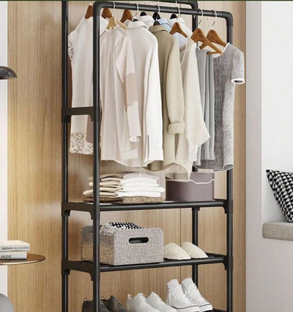 Rolling garment rack