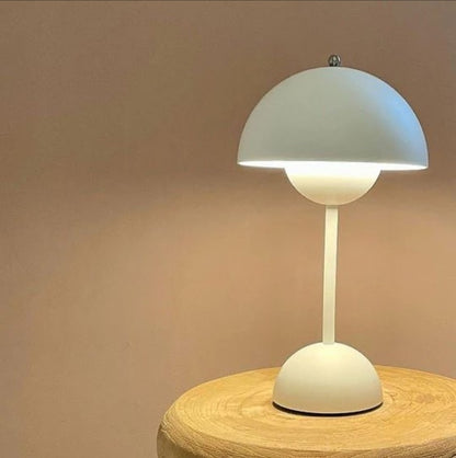 Rechargeable table lamp