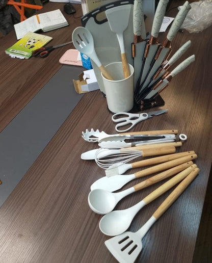 19 pc kitchenware set