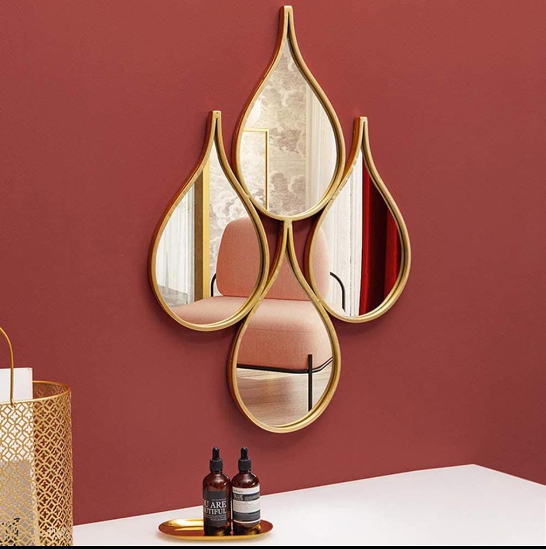 Tear drop decor mirror