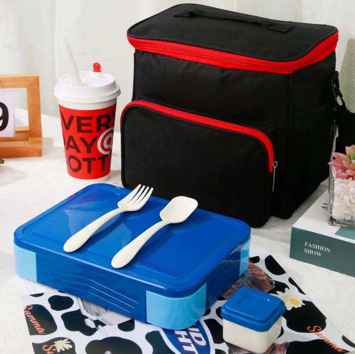 Highly insulated lunch bags