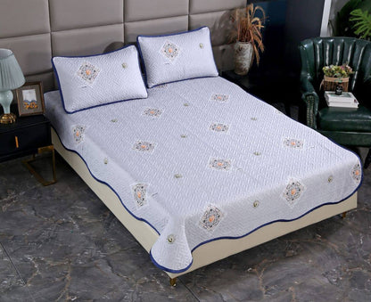 A set of quality warm bedcovers