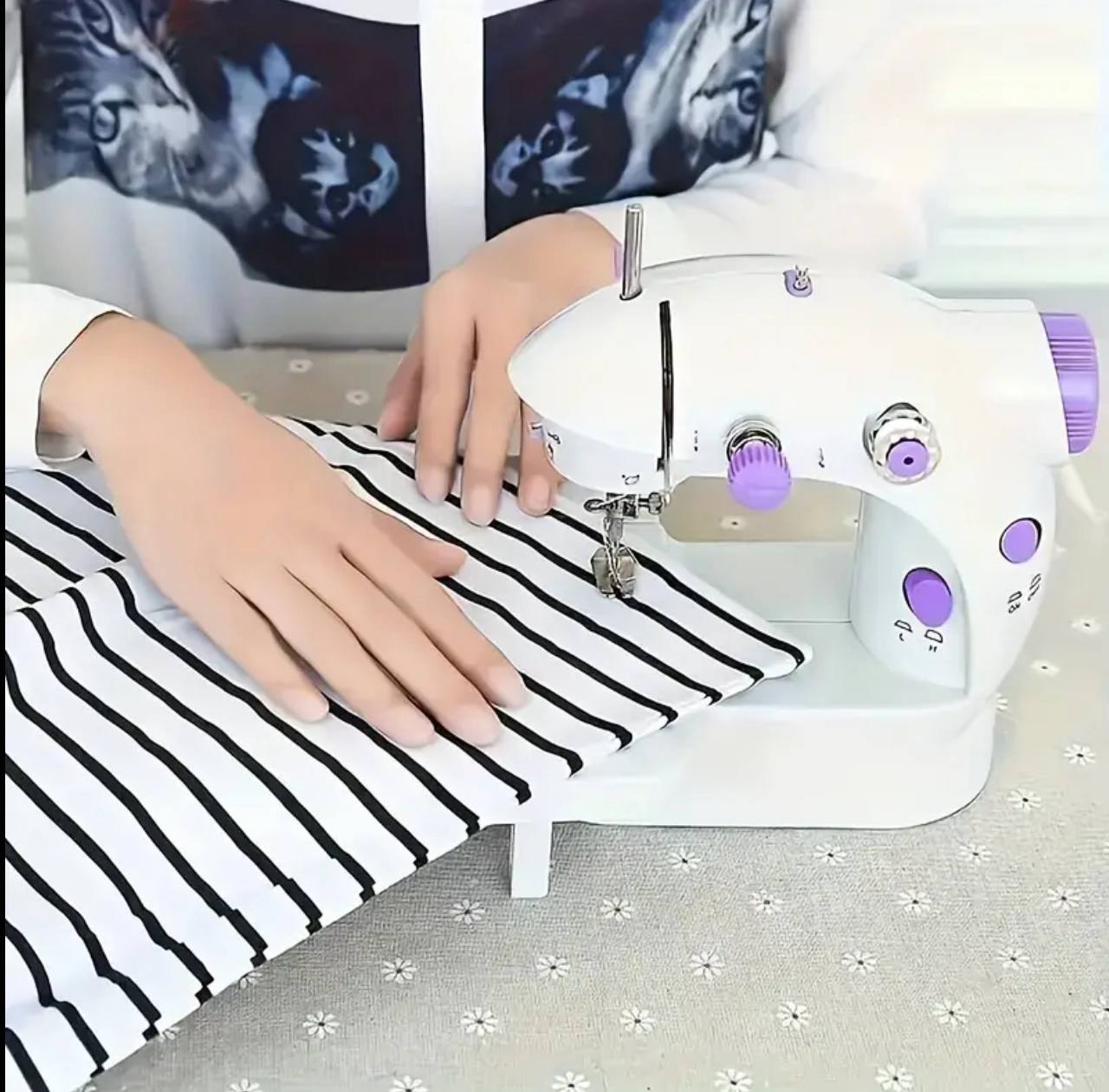 Mini Sewing Machines Handheld Sewing Machine with Light