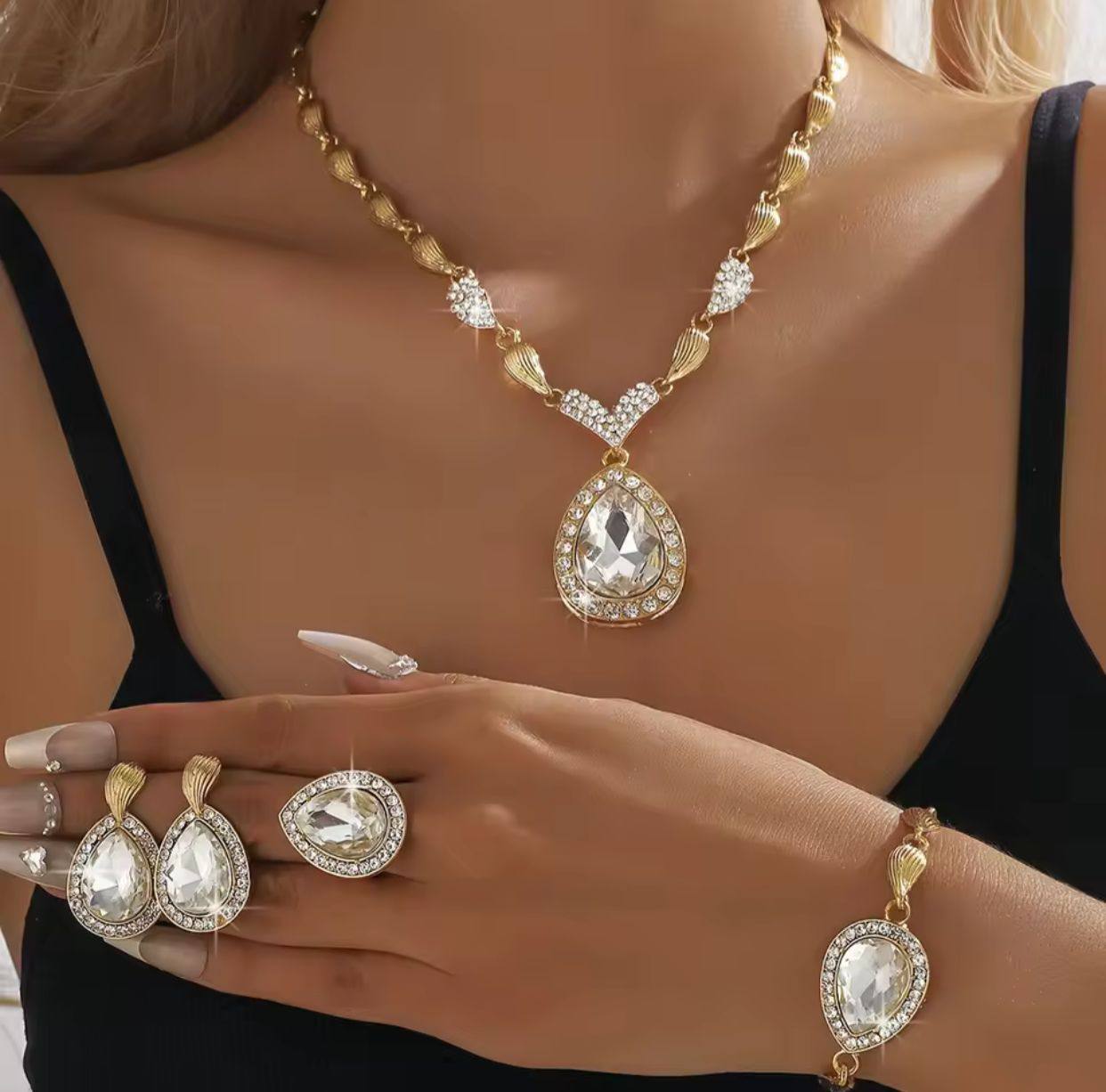 4 PC MATCHING JEWELLERY SETS