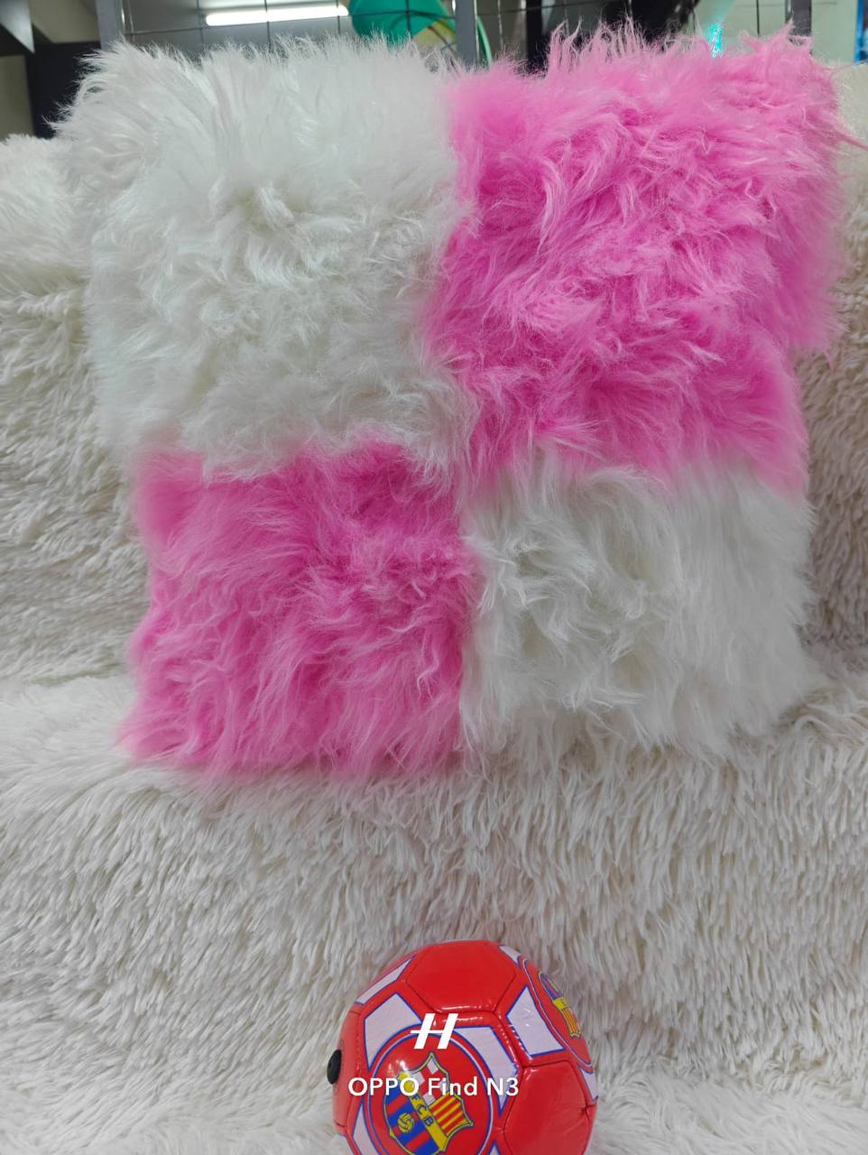 Double colour fauxfur cases
