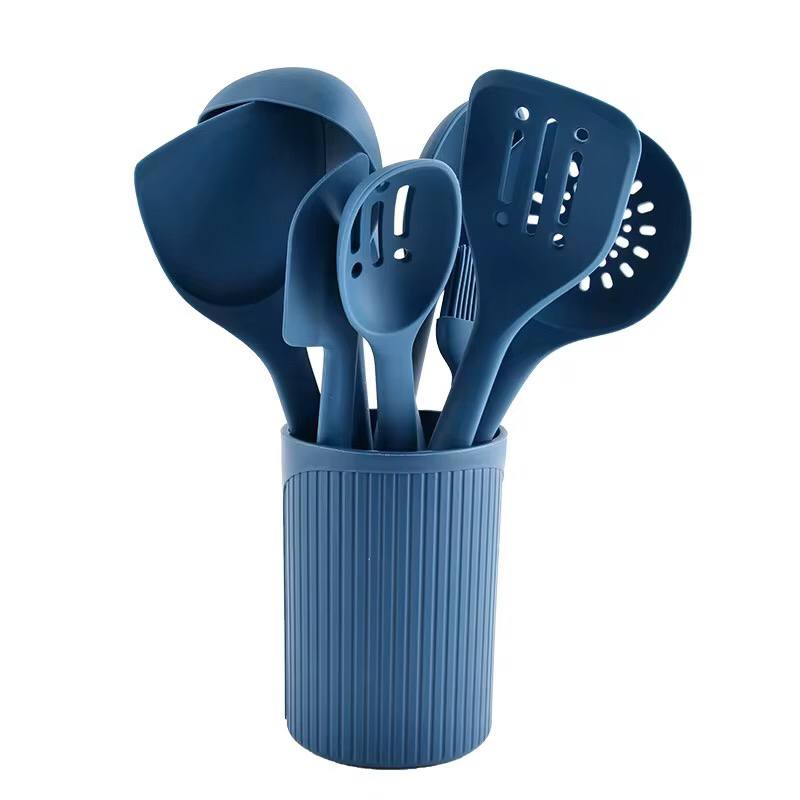 High Temperature resistant heavy duty silicone cooking/serving spoons with hard TPR handles.
11pc set