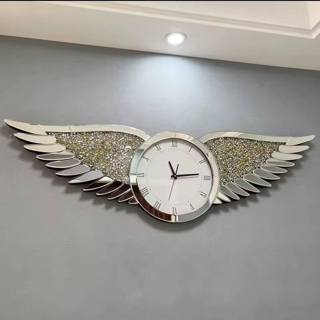 LIGHT LUXURY DIAMOND-ENCRUSTED WALL CLOCK