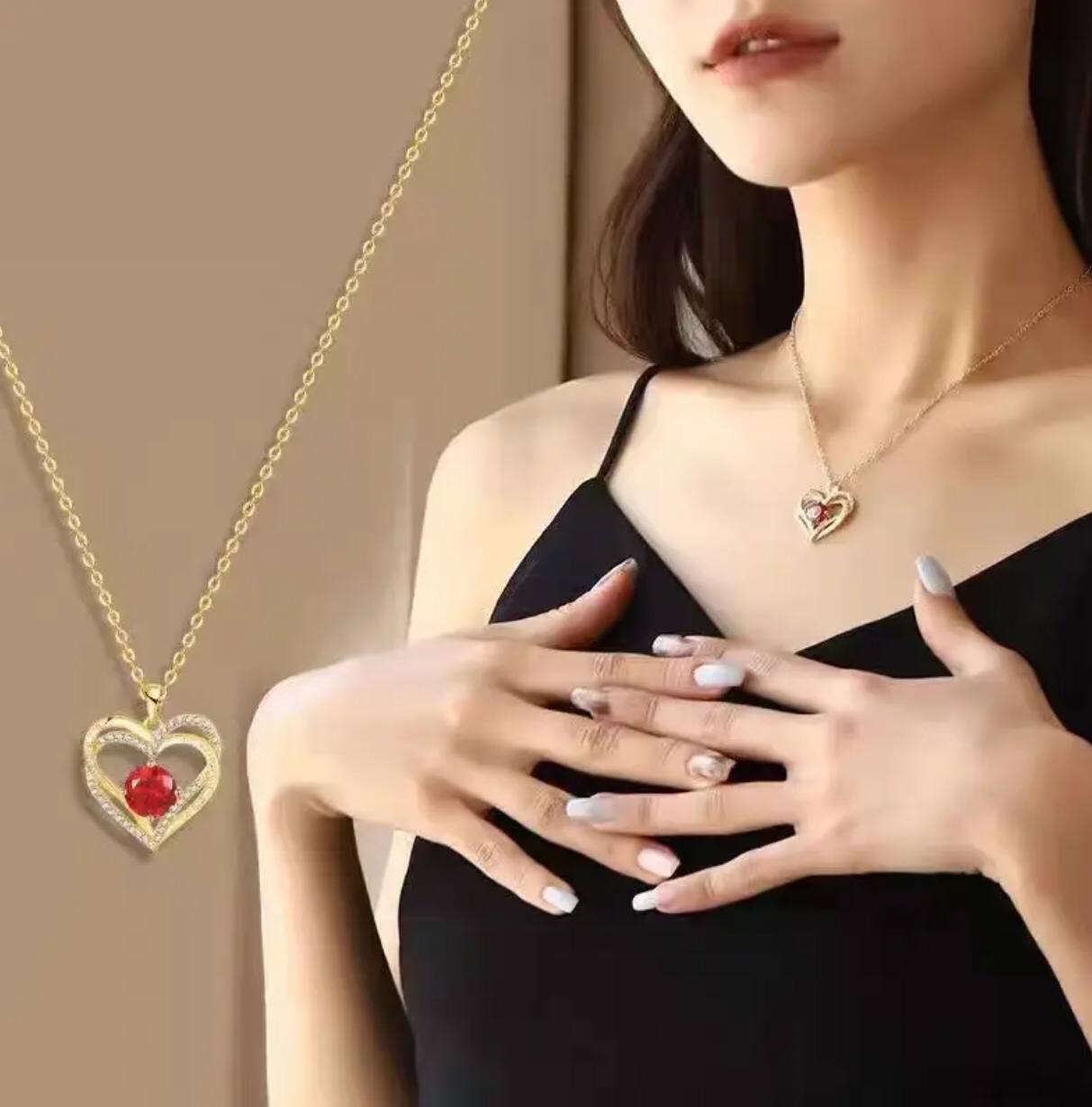 Heart shaped red rose necklace with gift box