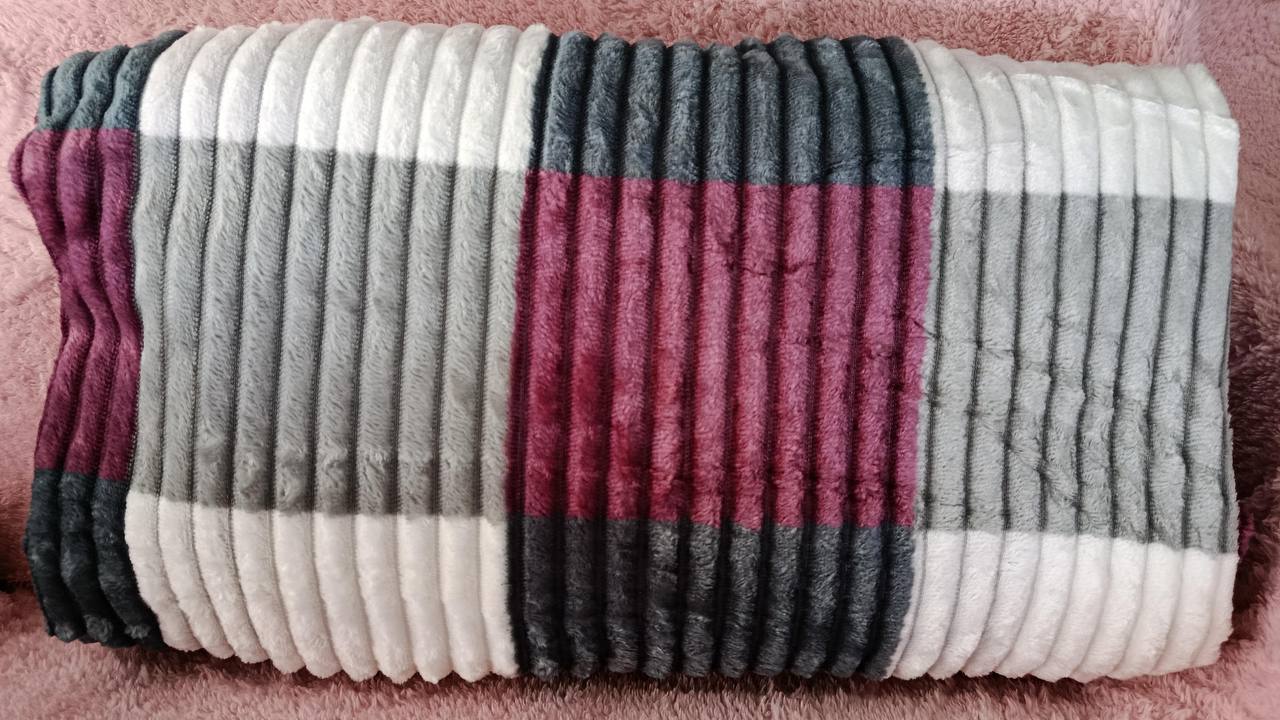 SHERMAN CHECKED THROW BLANKETS