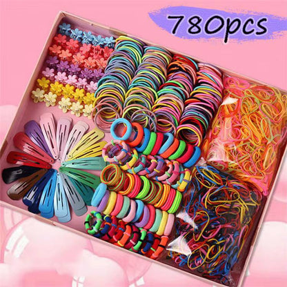 Girls hair accessories 
780pcs