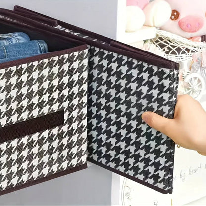 Wardrobe Foldable Clothes Organizer with a Cover