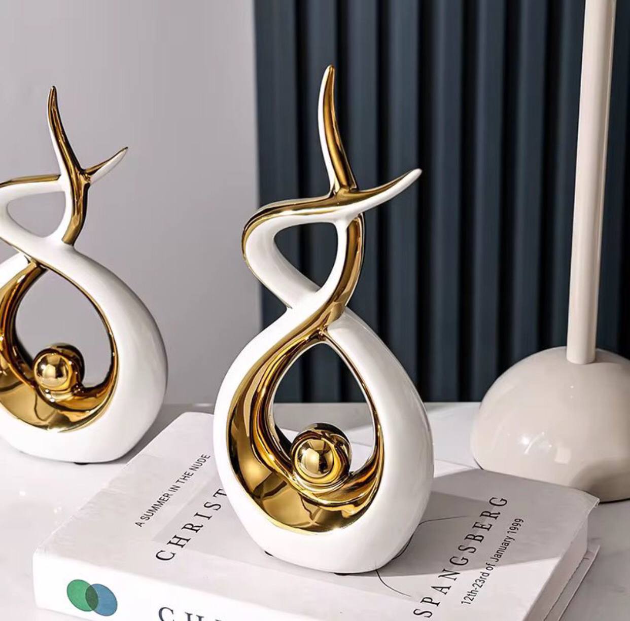 Home decor modern ornaments abstract art ceramic statue 
A set of 2