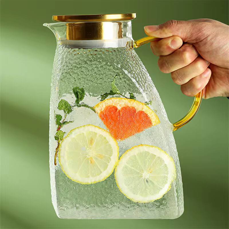 Nordiac luxury borosilicate pot/kettle with stainless steel lid.