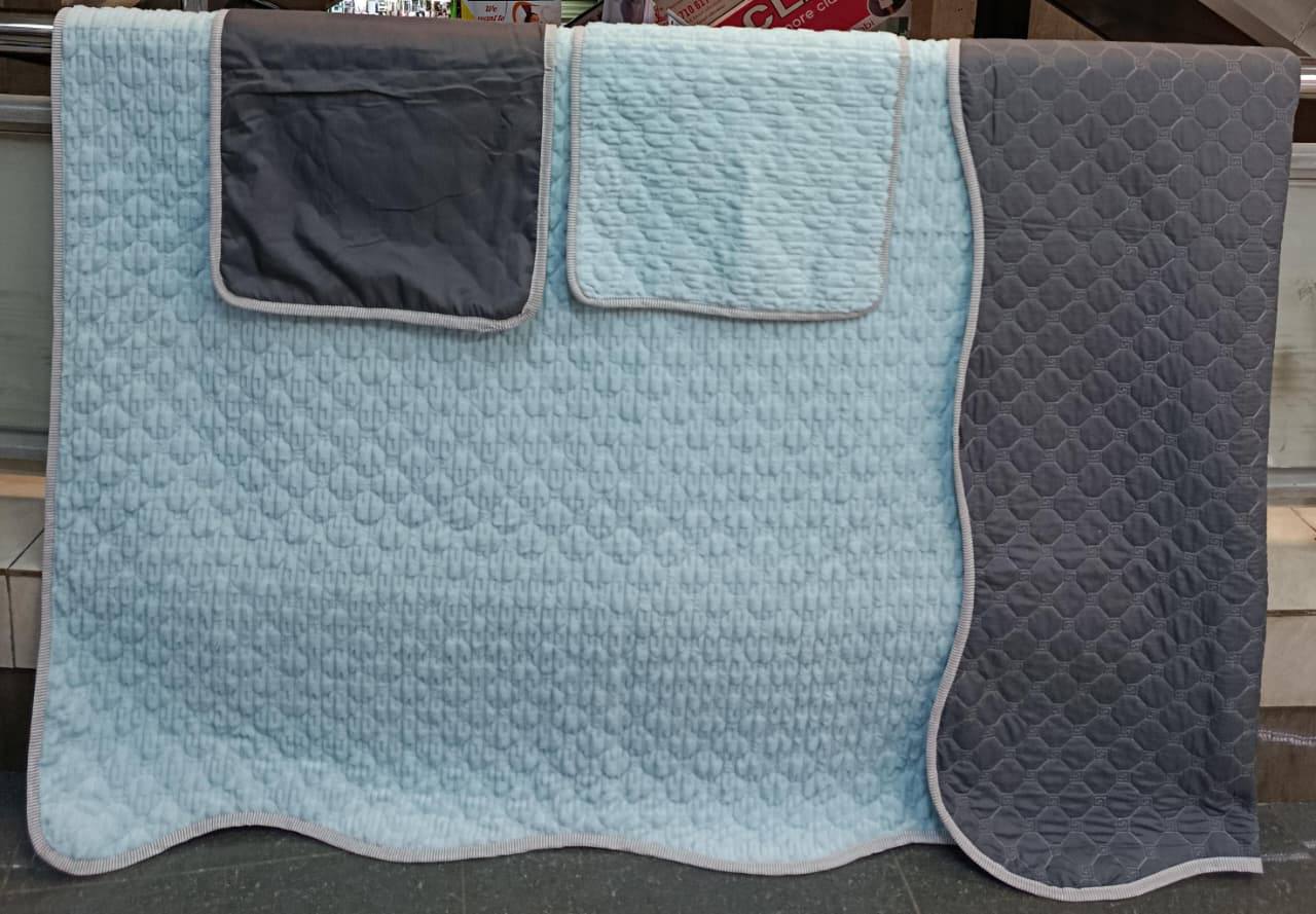 Quality Smooth luxury ultra warm weighted Bed Covers