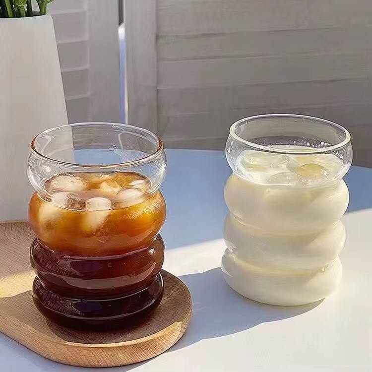Beehive Pattern Glass Tumbler with Bamboo Lid