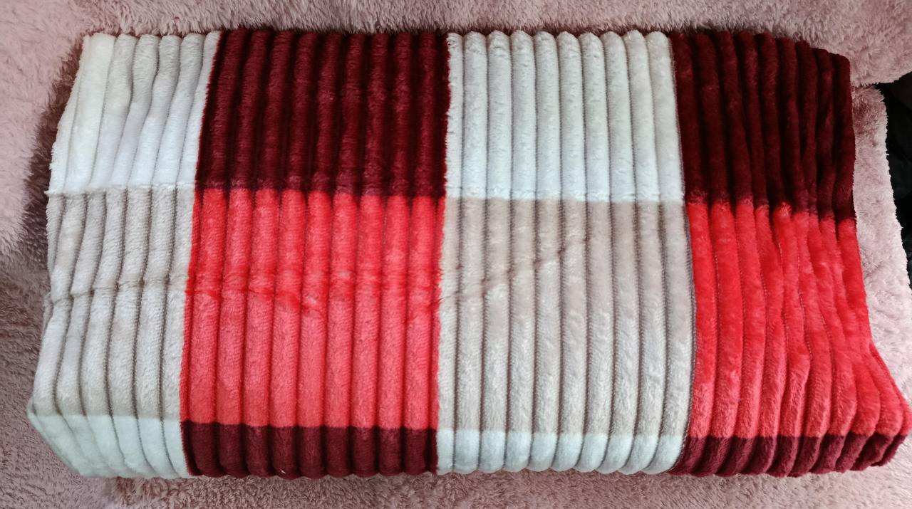 SHERMAN CHECKED THROW BLANKETS