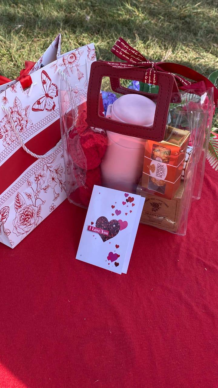 HOT VALENTINES LADIES GIFT SET