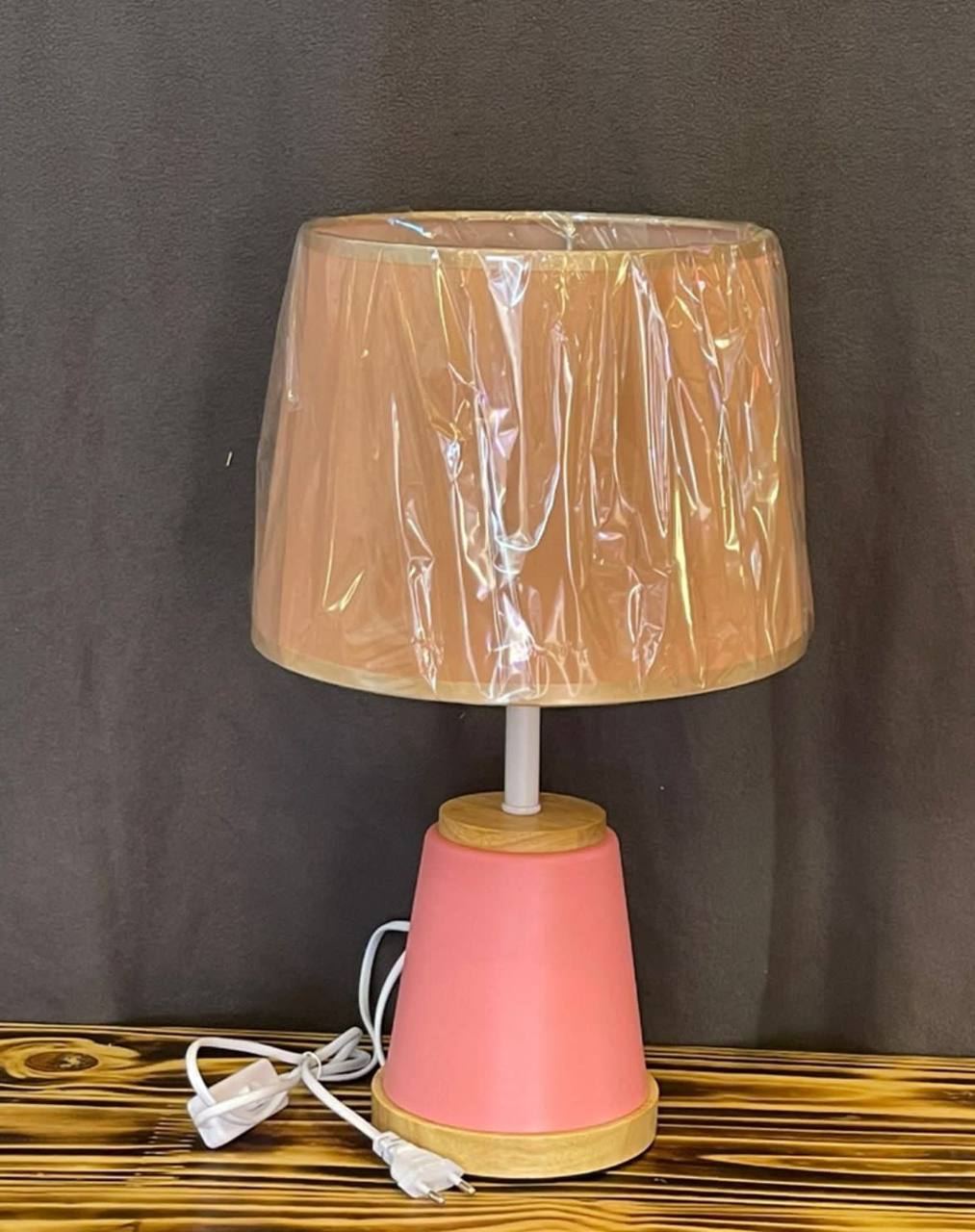 Creative Nordic solid Wood  Table Lamp
