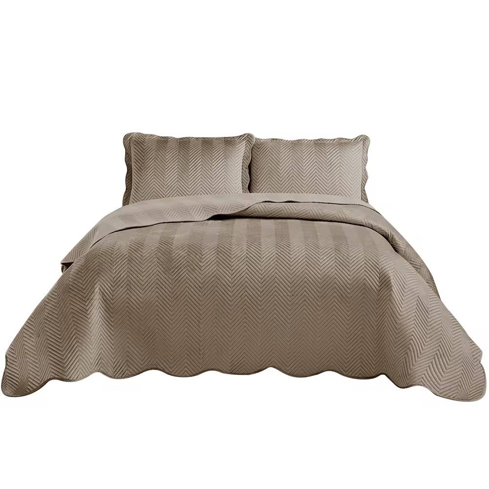 Soft velvet bedcovers 
With 2 pillow case