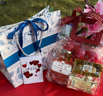 HOT VALENTINES LADIES GIFT SET