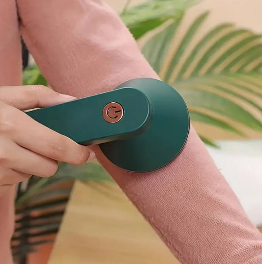 Portable rechargeable Electric lint remover /fabric shaver