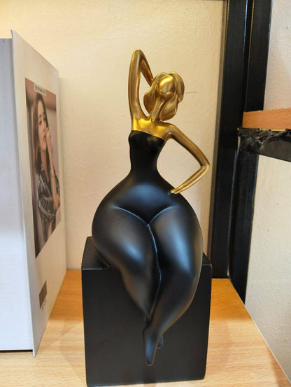 Office/home figure Modeling Resin Table Ornaments