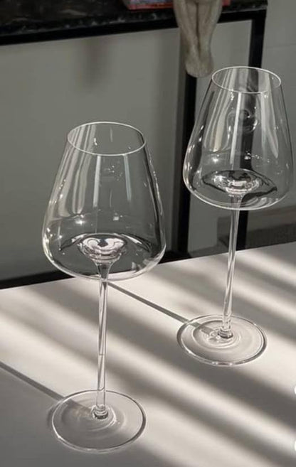 Long Stem Wine Glasses 
Capacity: 600mls