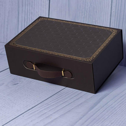 Luxurious  Gift Box With Handle Feature