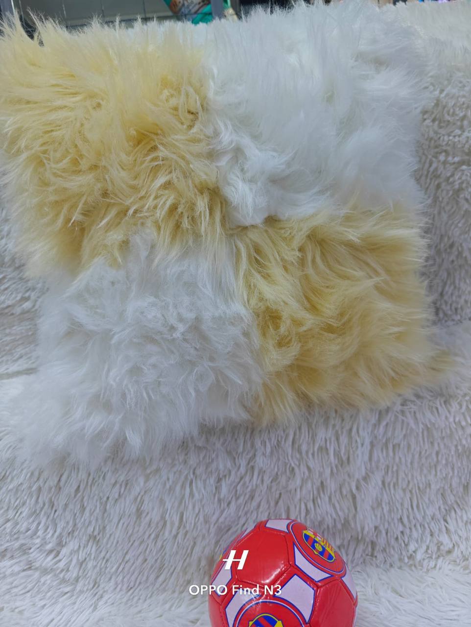 Double colour fauxfur cases